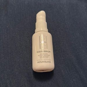 Hourglass Retinol BN WITH SEAL